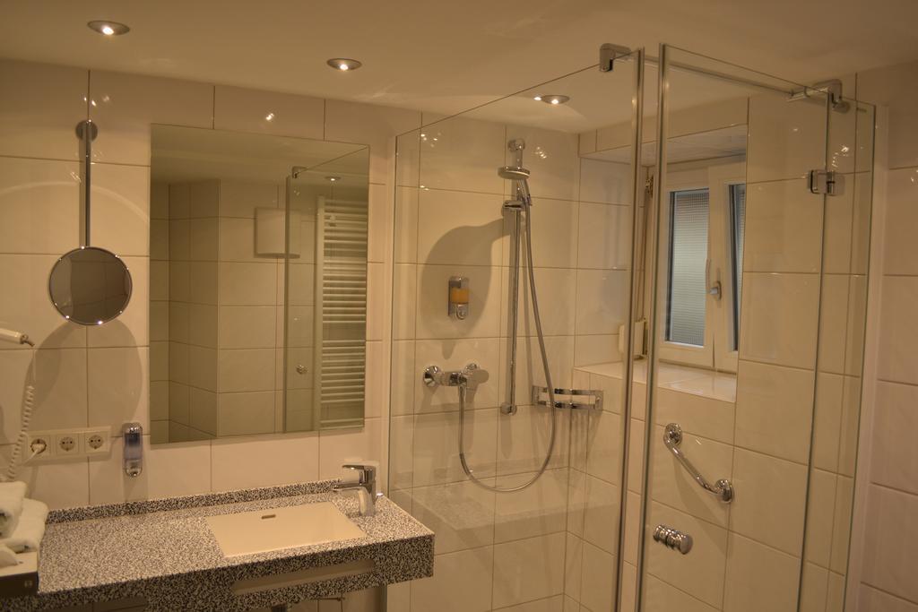 Hotel Hospiz ทือบิงเงิน ภายนอก รูปภาพ