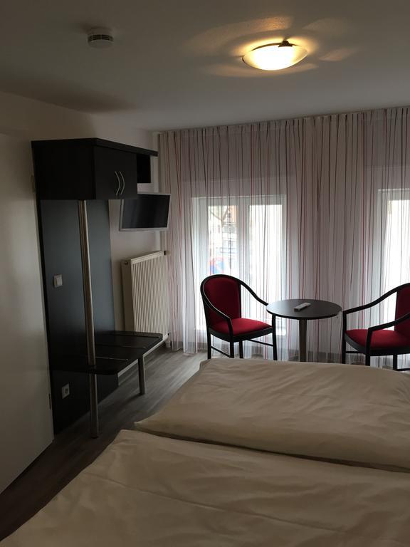 Hotel Hospiz ทือบิงเงิน ภายนอก รูปภาพ