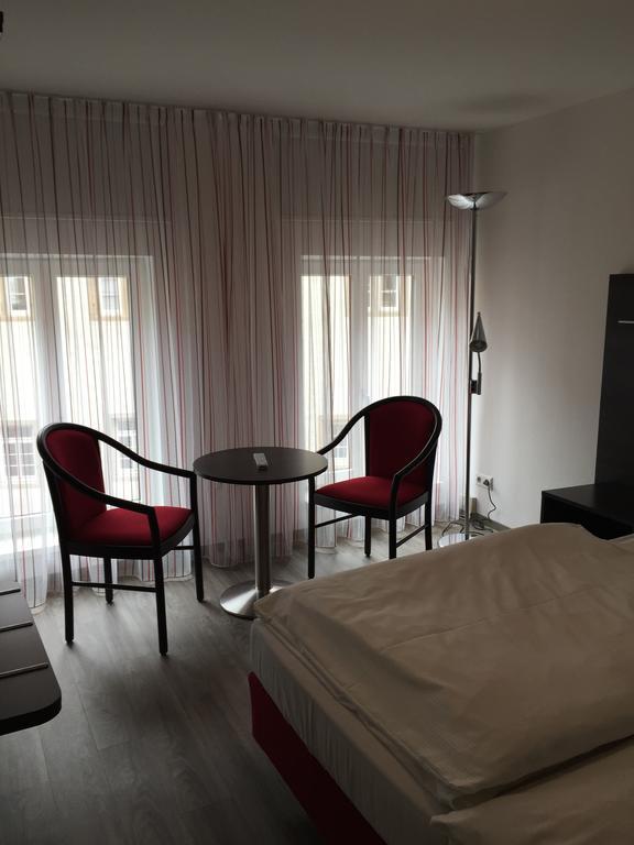 Hotel Hospiz ทือบิงเงิน ภายนอก รูปภาพ